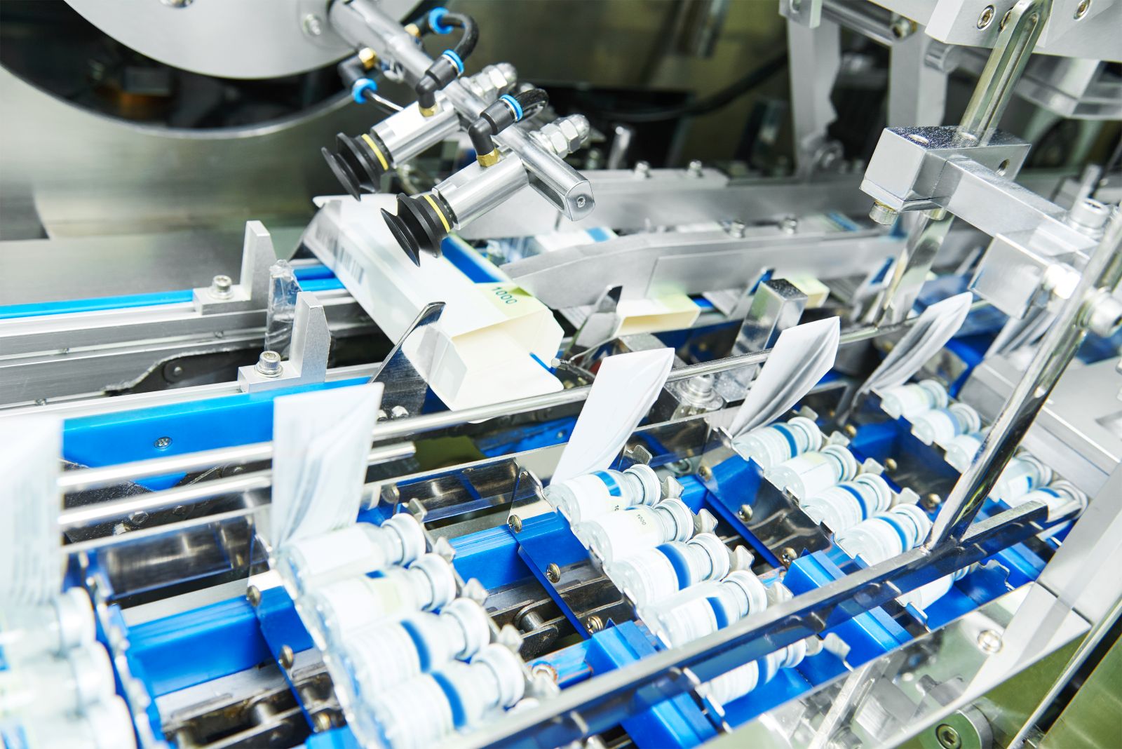 Automated pharmaceutical production line